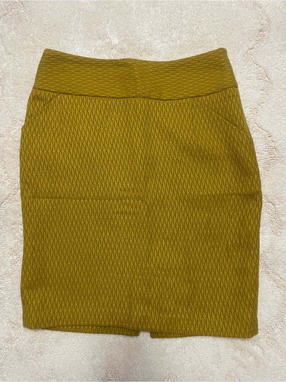 The Limited Mustard Yellow Diamond Textured Pencil Skirt Size 2 Fair